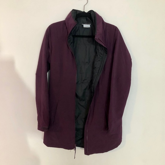 Maroon Raincoat - Picture 3 of 4